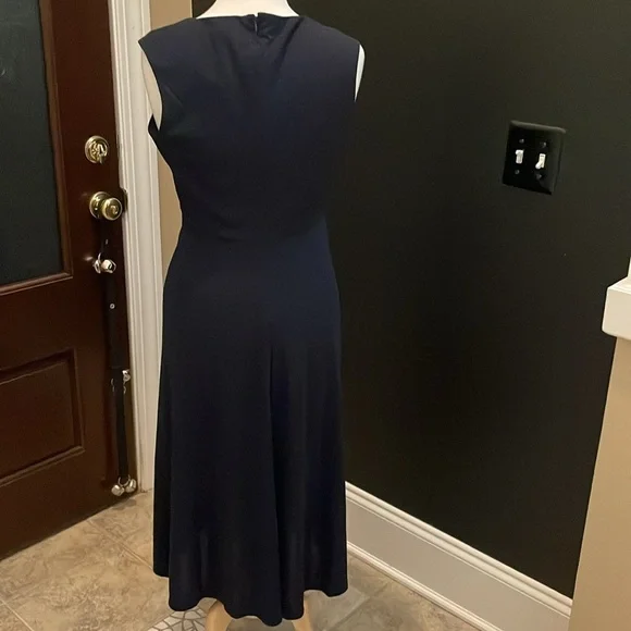 NWT Navy Lauren Ralph Lauren twist front dress. Size 6 - Picture 3 of 9